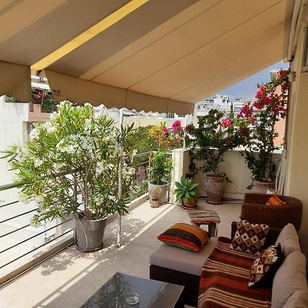 Athens Central Apartment 2 Mins To Metro Atenas Exterior foto