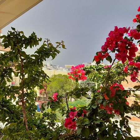 Athens Central Apartment 2 Mins To Metro Atenas Exterior foto