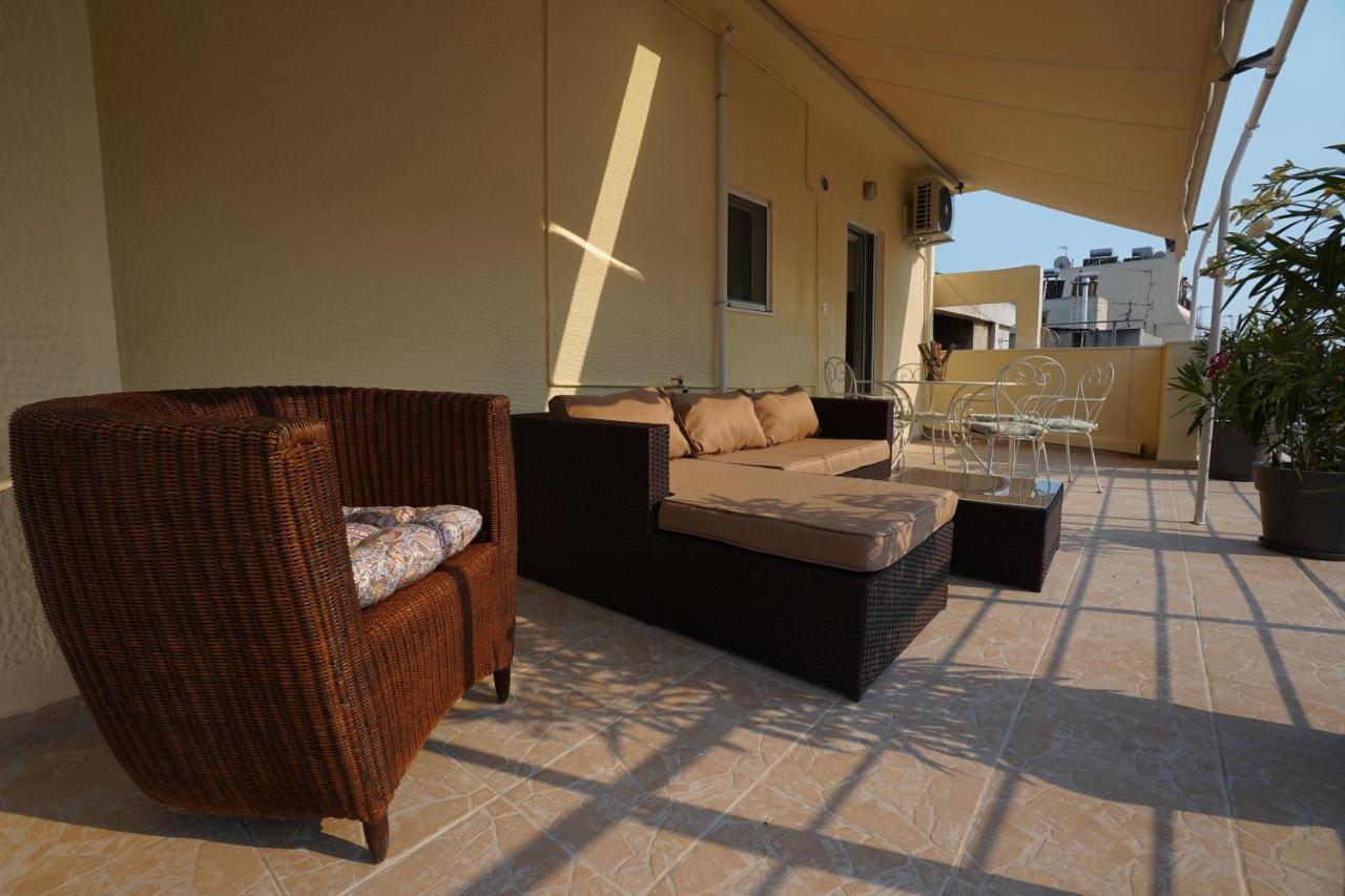 Athens Central Apartment 2 Mins To Metro Atenas Exterior foto