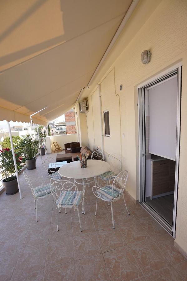 Athens Central Apartment 2 Mins To Metro Atenas Exterior foto