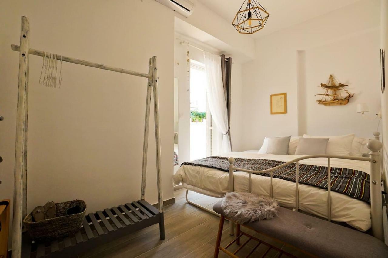 Athens Central Apartment 2 Mins To Metro Atenas Exterior foto